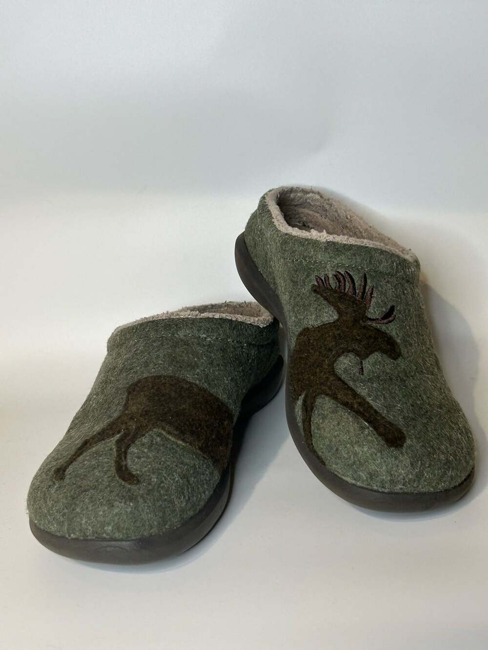 LL Bean Daybreak Scuffs Moose Slippers Womens 7 Green Wool Fleece Clogs Mule